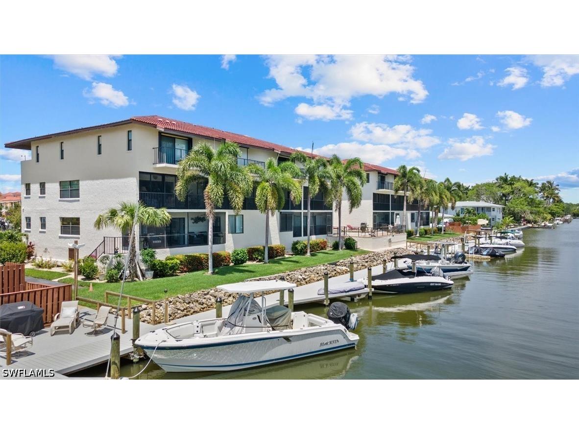 1400 Blue Point Avenue #104 Naples FL 34102 226018629 image1