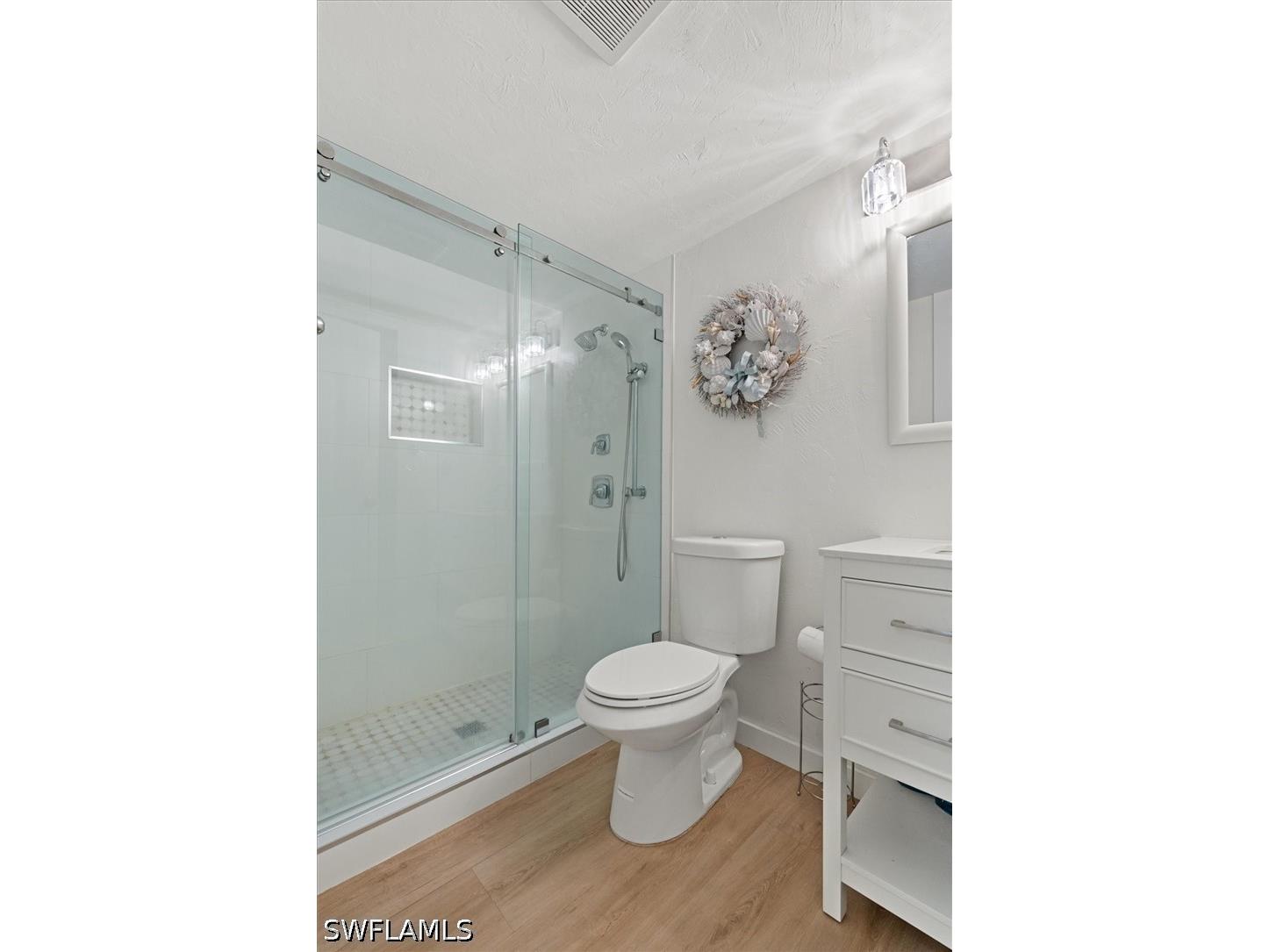 1400 Blue Point Avenue #104 Naples FL 34102 226018629 image10