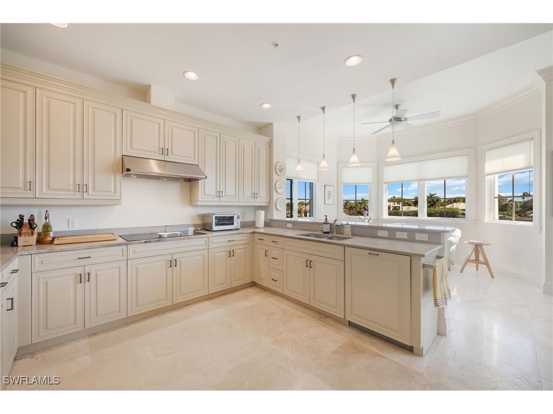 1400 Gulf Shore Boulevard N #312 Naples FL 34102 226005649 image4