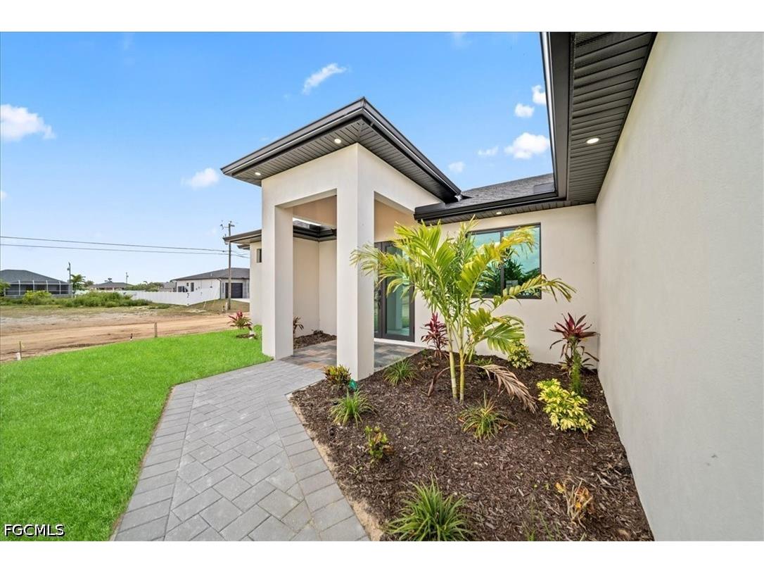 1400 NE 18th Avenue Cape Coral FL 33909 2026019867 image5