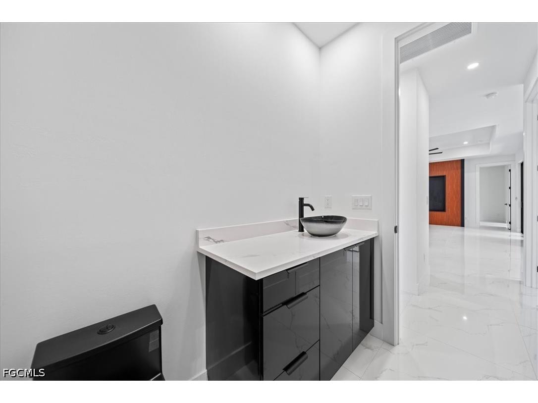 1400 NE 18th Avenue Cape Coral FL 33909 2026019867 image8