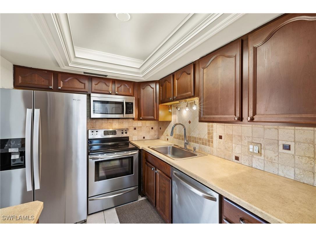 1400 Pompei Lane #1 Naples FL 34103 225026783 image10