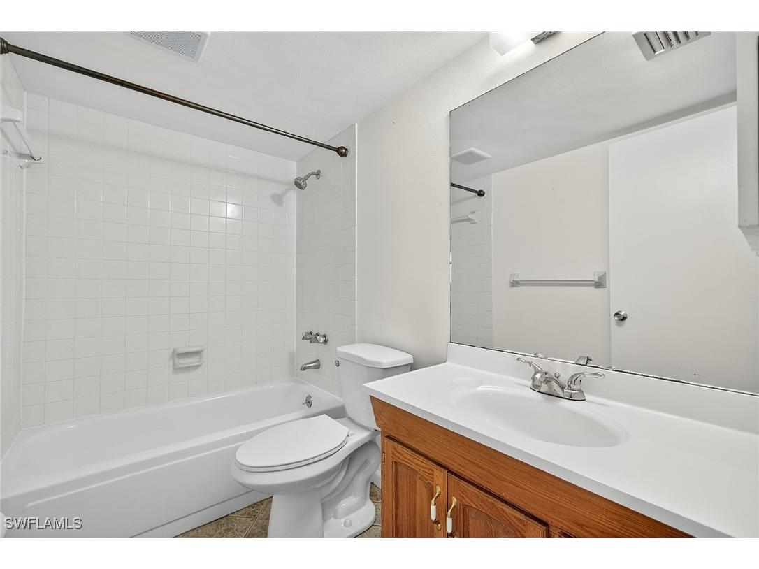 1400 Pompei Lane #53 Naples FL 34103 225076368 image20