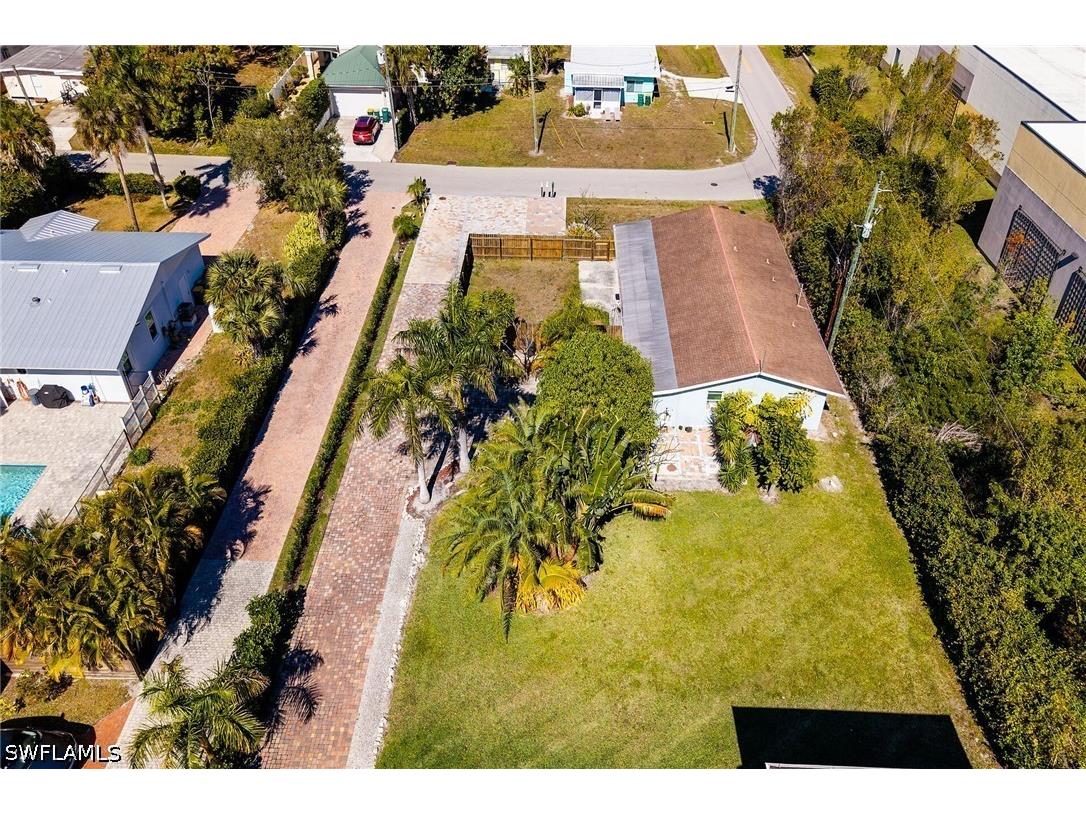 1400 Rosemary Lane Naples FL 34103 226015655 image2