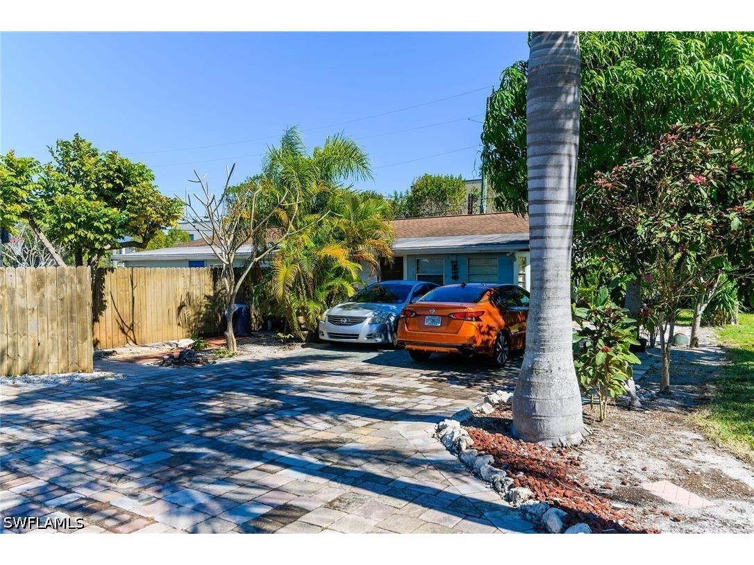 1400 Rosemary Lane Naples FL 34103 226015655 image20