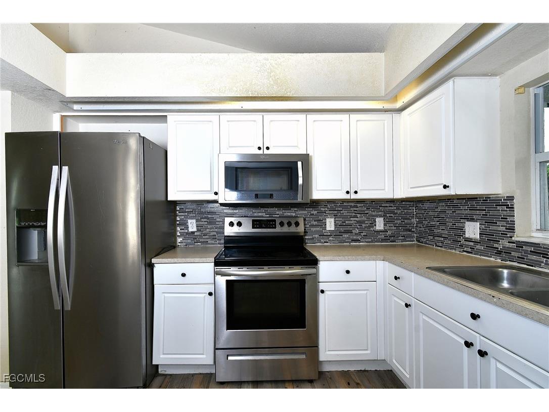 1400 Sunniland Boulevard Lehigh Acres FL 33971 2025014859 image10