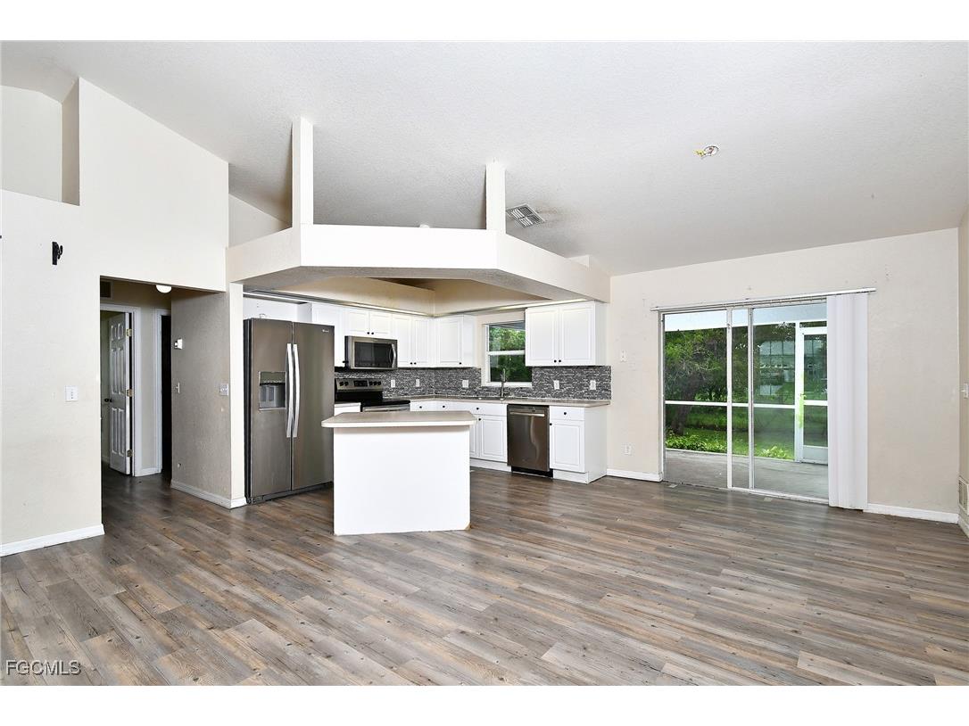 1400 Sunniland Boulevard Lehigh Acres FL 33971 2025014859 image8