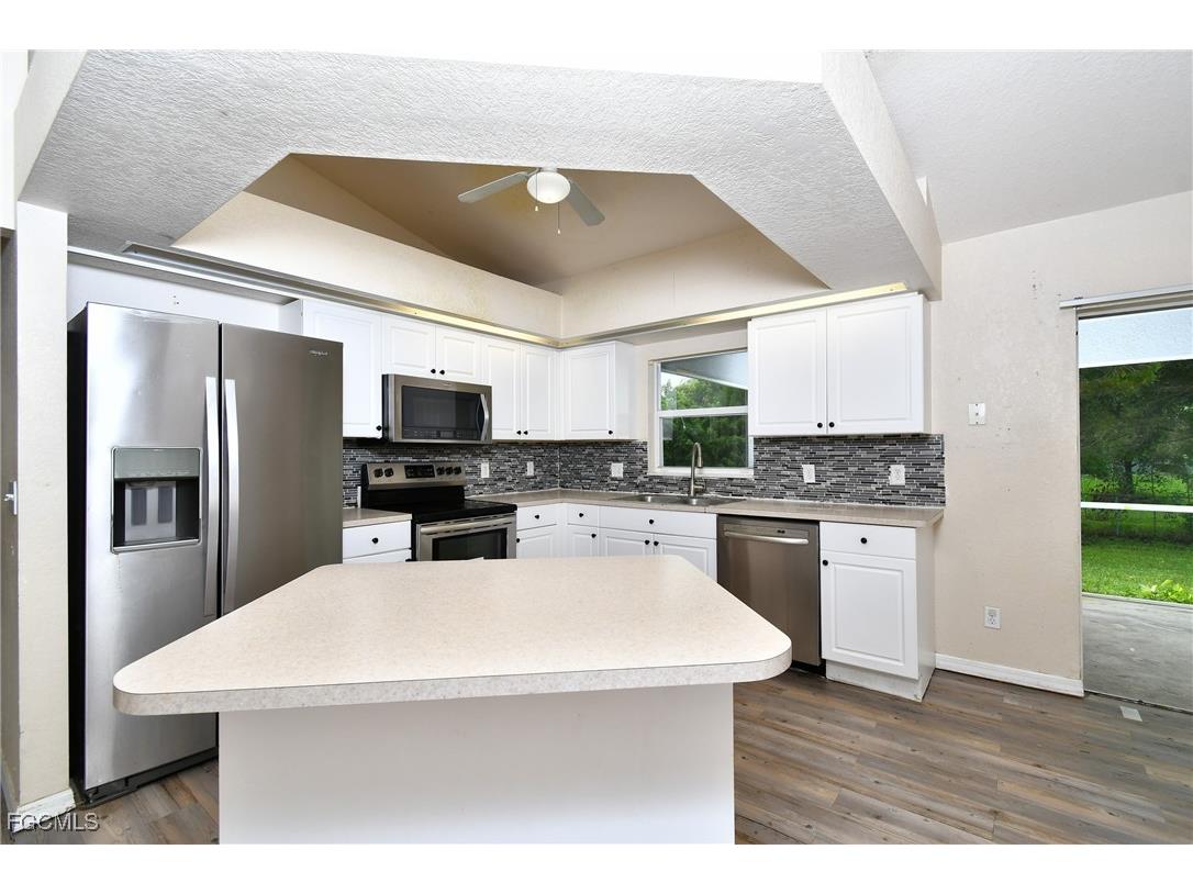 1400 Sunniland Boulevard Lehigh Acres FL 33971 2025014859 image9