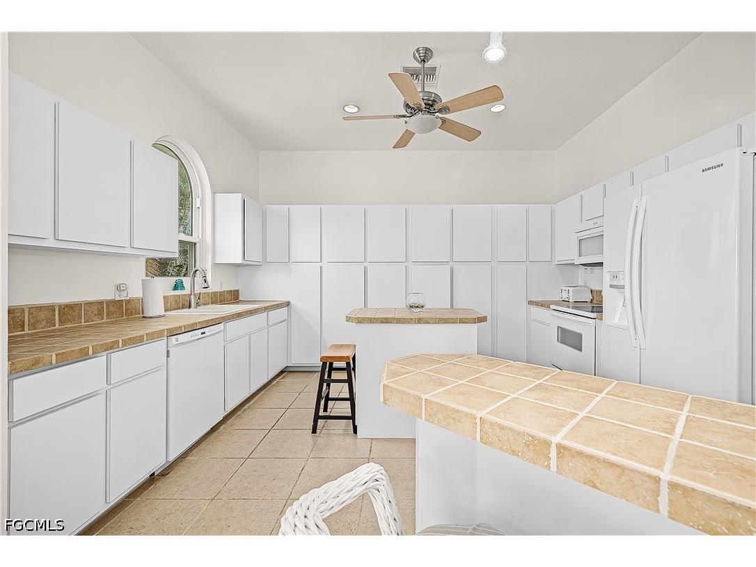 14000 Clubhouse Drive Bokeelia FL 33922 2026018879 image16
