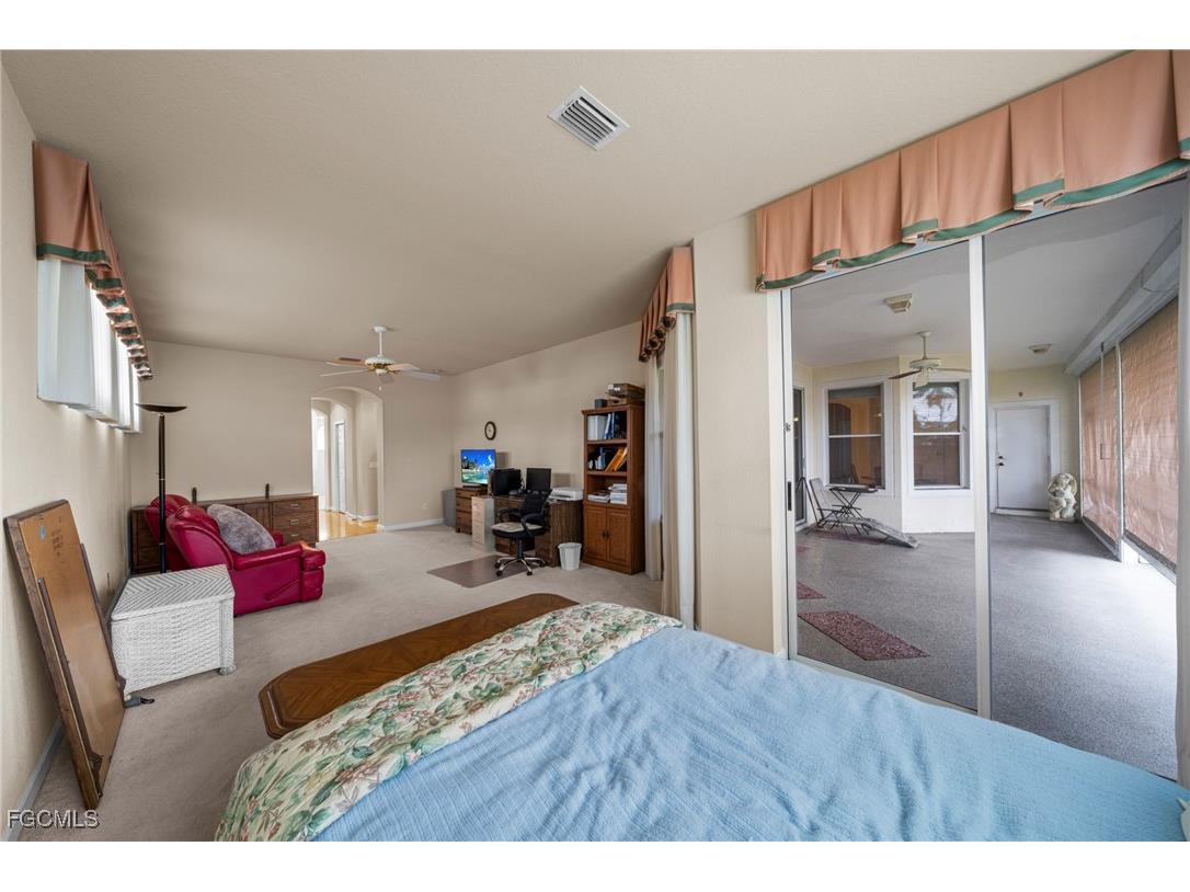 14000 Shimmering Lake Court Fort Myers FL 33907 2025022072 image13