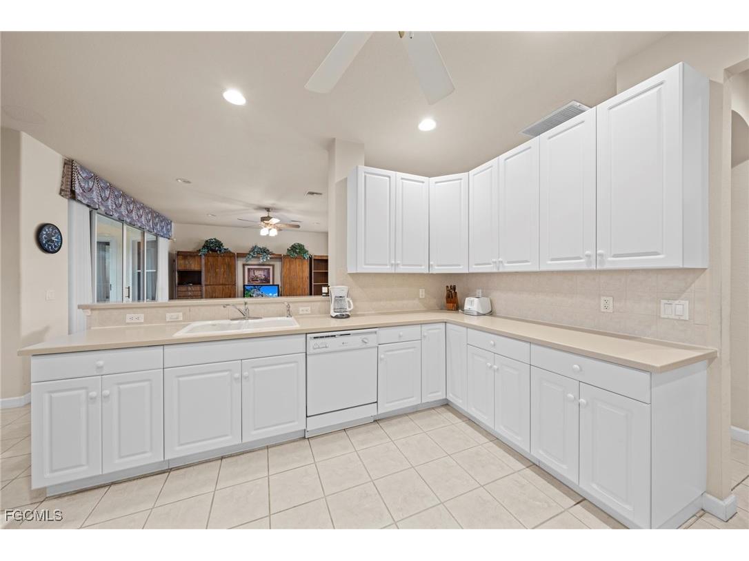 14000 Shimmering Lake Court Fort Myers FL 33907 2025022072 image6