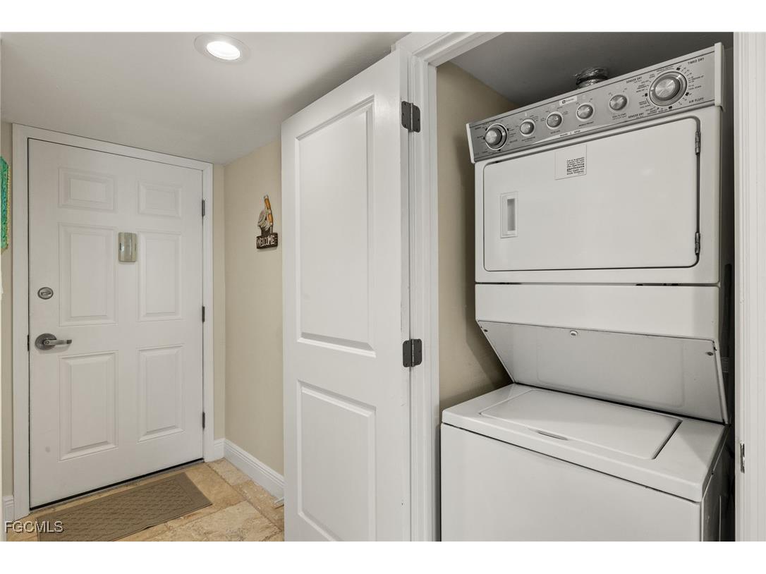 1401 Middle Gulf Drive #204T Sanibel FL 33957 2025017411 image24