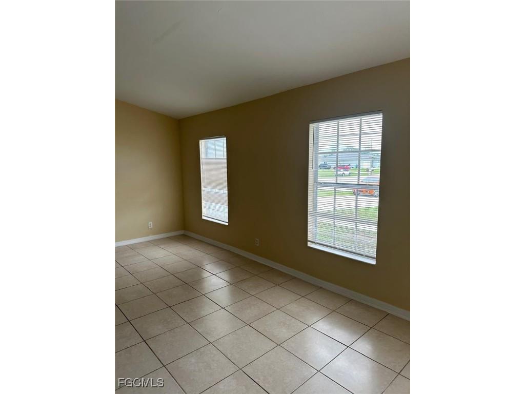 1401 N Gator Circle Cape Coral FL 33909 2025018825 image10