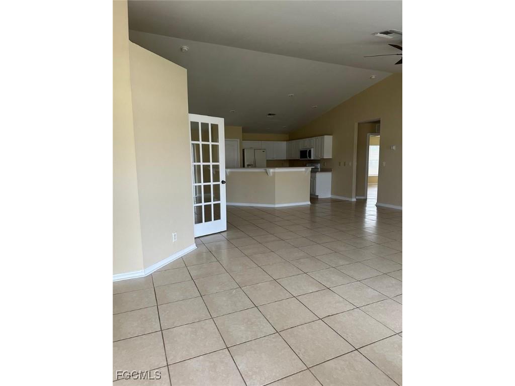 1401 N Gator Circle Cape Coral FL 33909 2025018825 image11