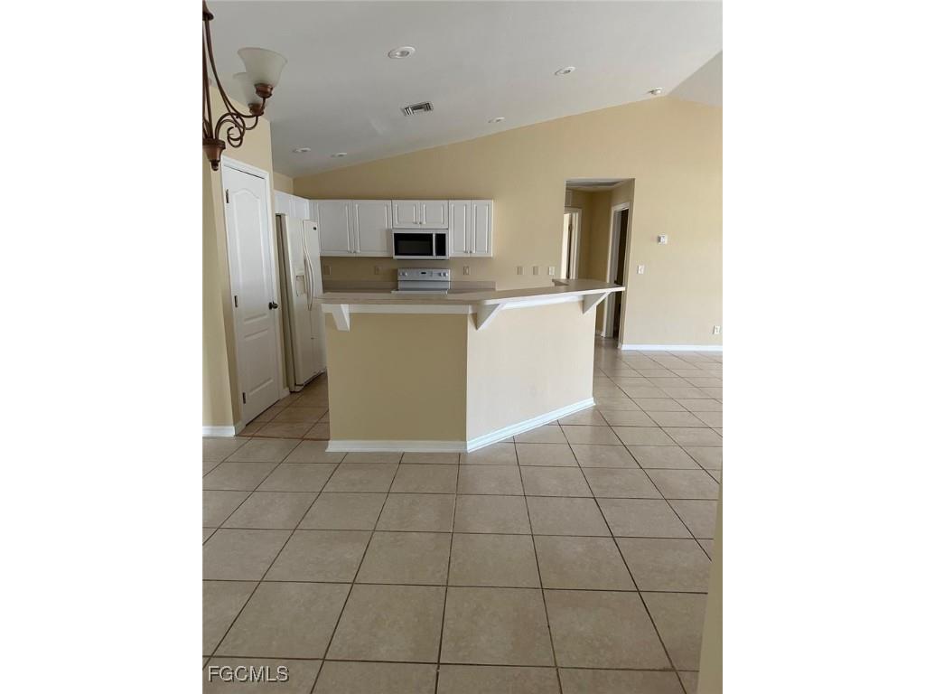 1401 N Gator Circle Cape Coral FL 33909 2025018825 image14