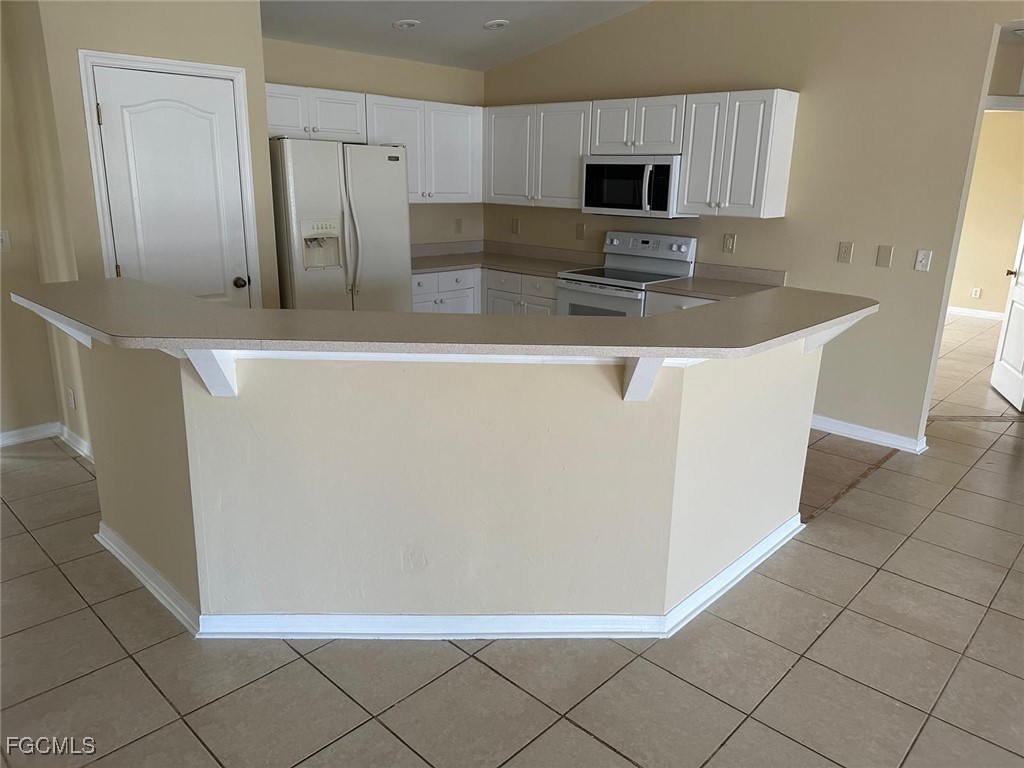 1401 N Gator Circle Cape Coral FL 33909 2025018825 image2