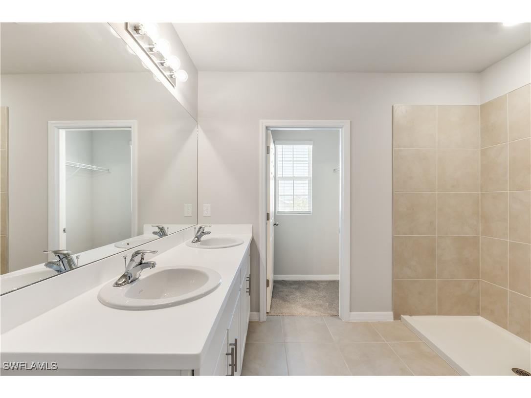 1401 NE 5th Place Cape Coral FL 33909 226004436 image20