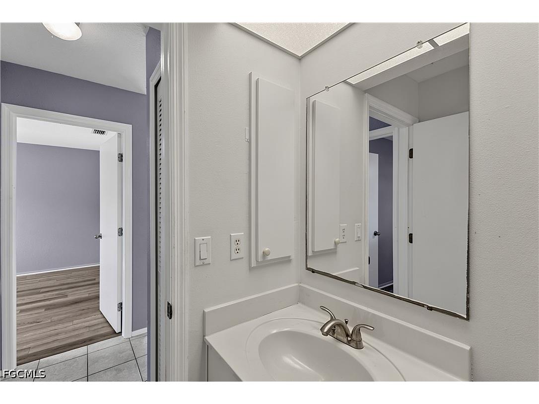1401 SE 3rd Street Cape Coral FL 33990 2026024733 image20