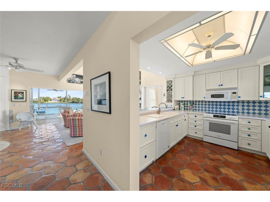 1401 Sand Castle Road Sanibel FL 33957 2026001959 image19