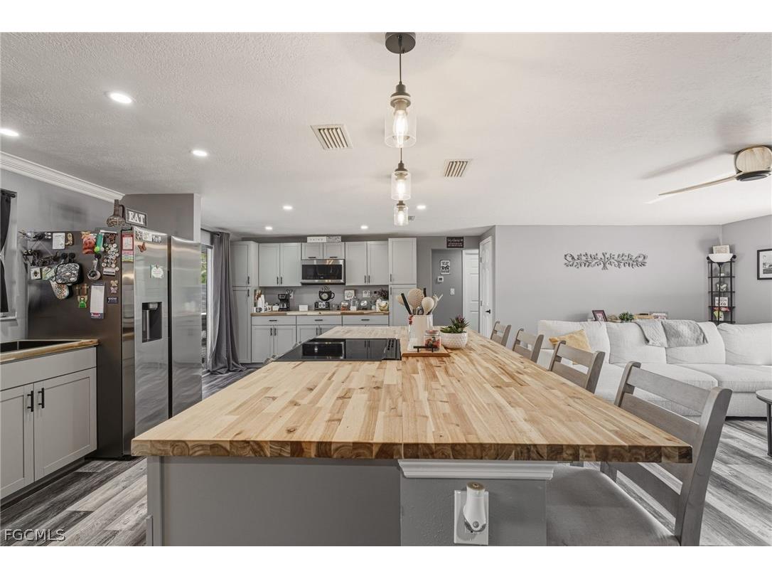 1401 Sheehan Boulevard Port Charlotte FL 33952 2026007585 image21