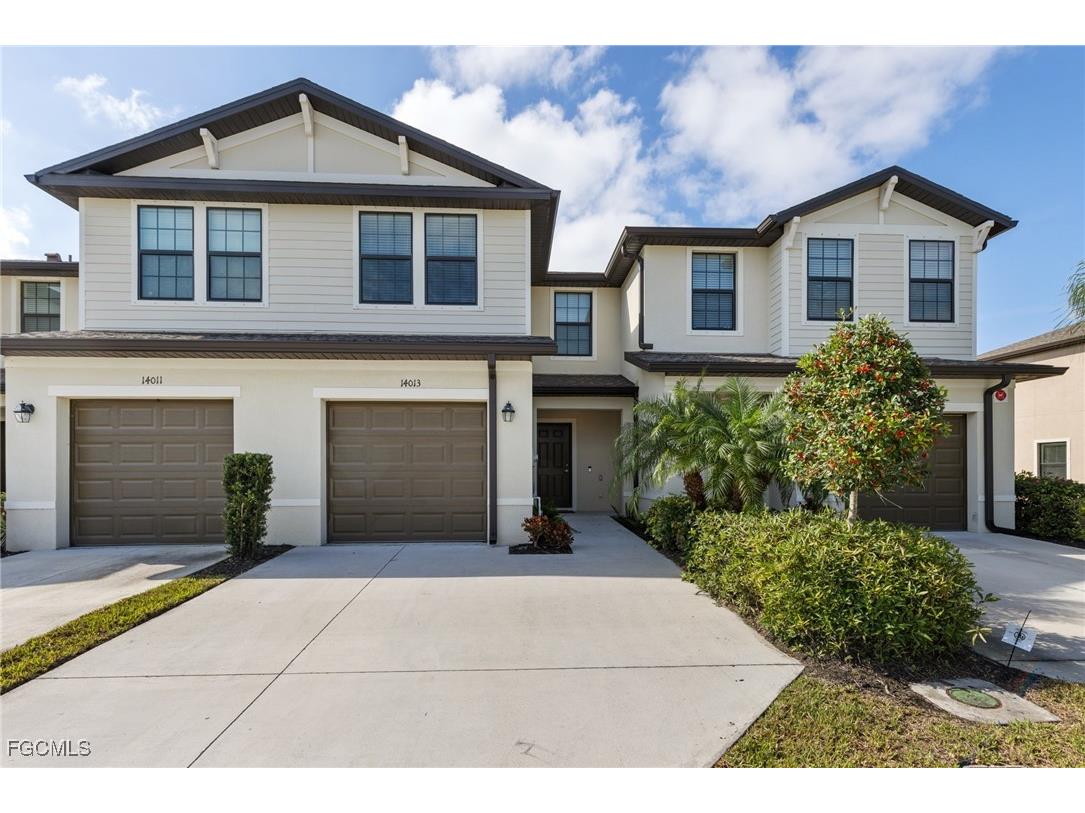 14013 Oviedo Place Fort Myers FL 33905 2025014963 image1
