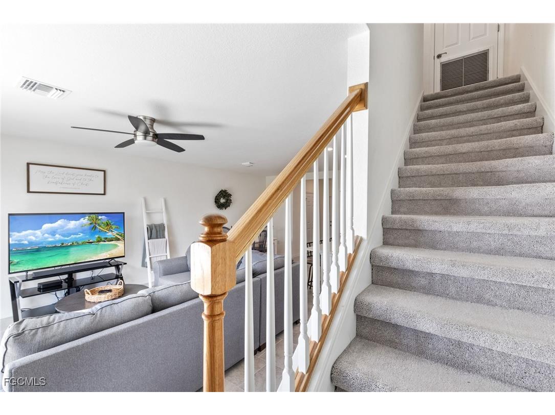 14013 Oviedo Place Fort Myers FL 33905 2025014963 image12