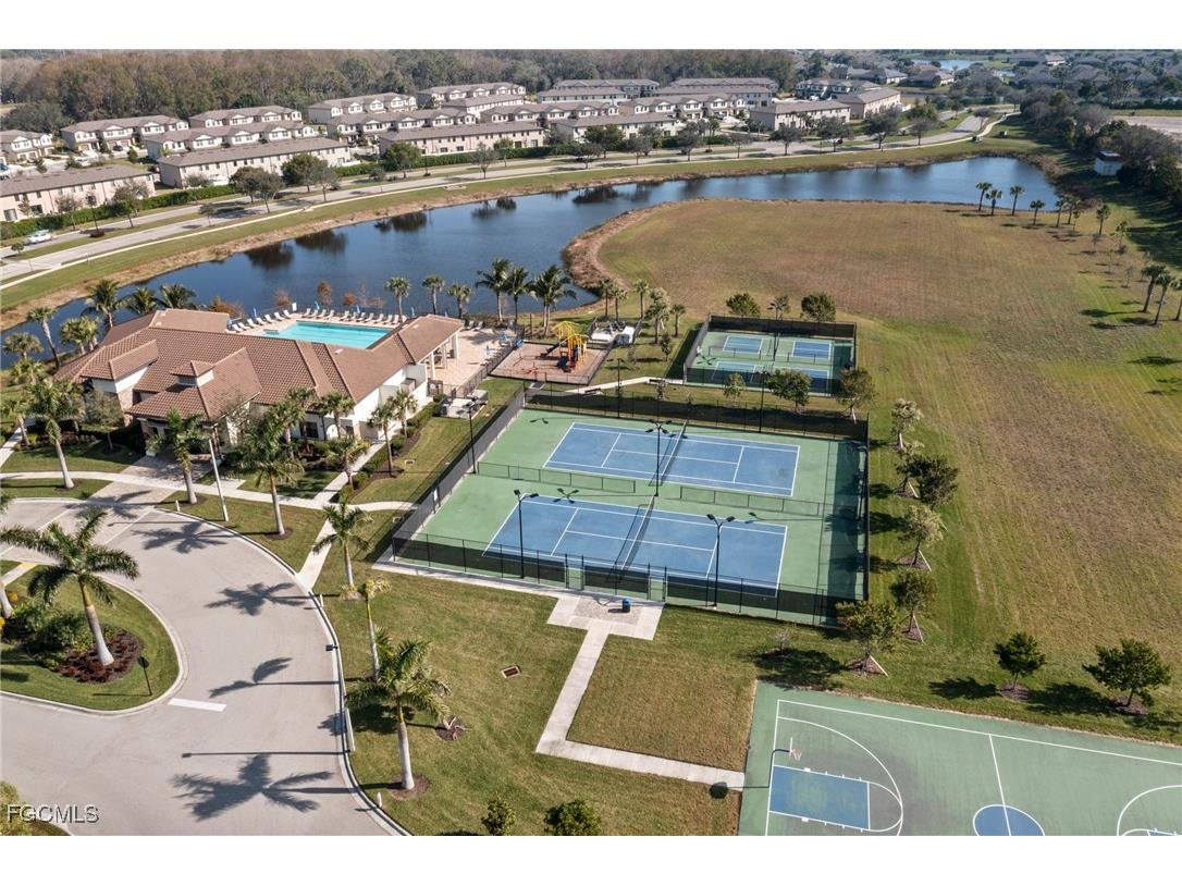 14013 Oviedo Place Fort Myers FL 33905 2025014963 image23