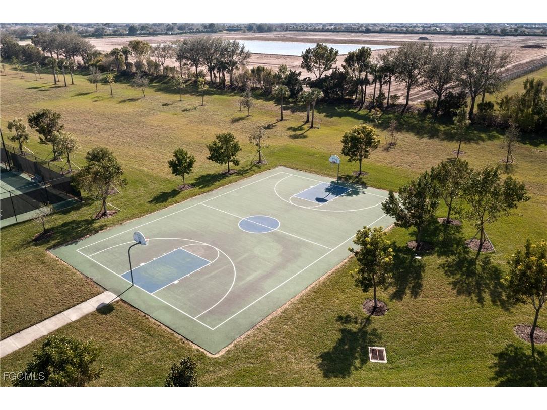 14013 Oviedo Place Fort Myers FL 33905 2025014963 image25