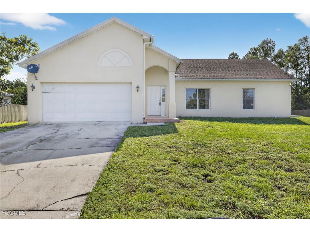 1402 Acacia Avenue Lehigh Acres FL 33972 2025008387 image1