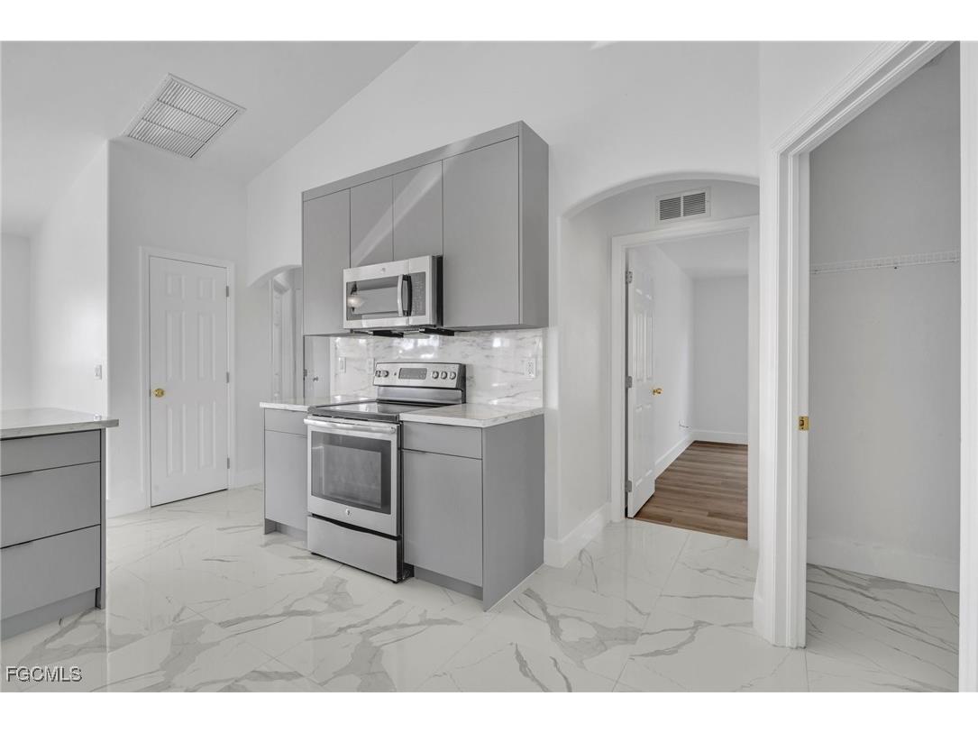 1402 Fred Avenue S Lehigh Acres FL 33976 2026005565 image25