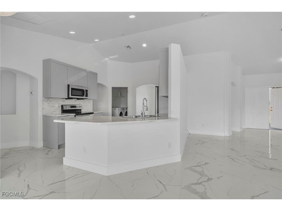 1402 Fred Avenue S Lehigh Acres FL 33976 2026005565 image28