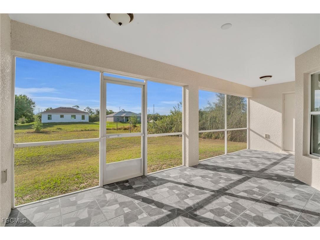 1402 Fred Avenue S Lehigh Acres FL 33976 2026005565 image5