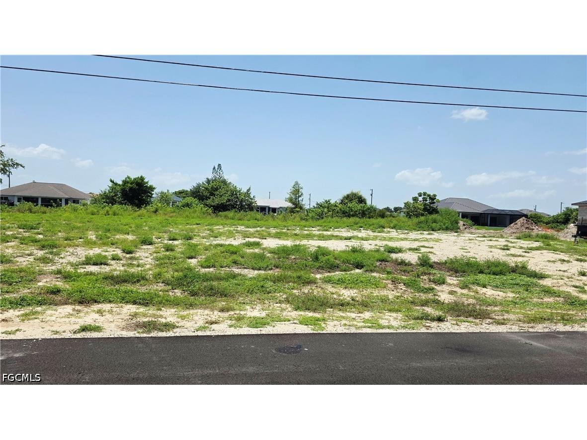1402 NE 12th Street Cape Coral FL 33909 2026028738 image1