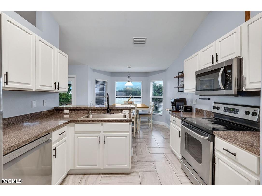 1402 NE 19th Terrace Cape Coral FL 33909 2026021479 image10