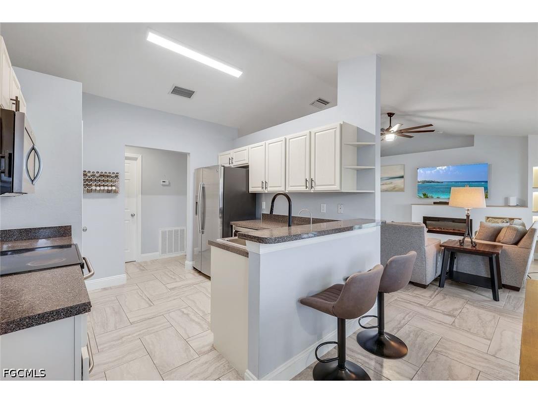 1402 NE 19th Terrace Cape Coral FL 33909 2026021479 image11