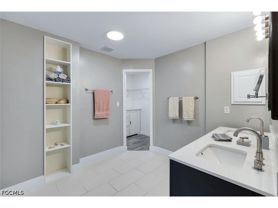 1402 NE 19th Terrace Cape Coral FL 33909 2026021479 image23