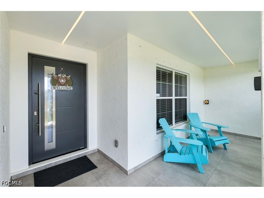 1402 NE 19th Terrace Cape Coral FL 33909 2026021479 image3