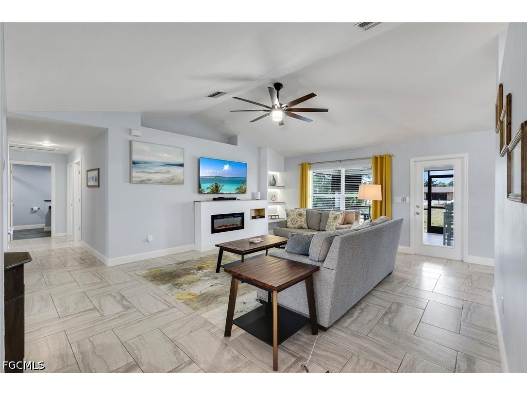 1402 NE 19th Terrace Cape Coral FL 33909 2026021479 image7