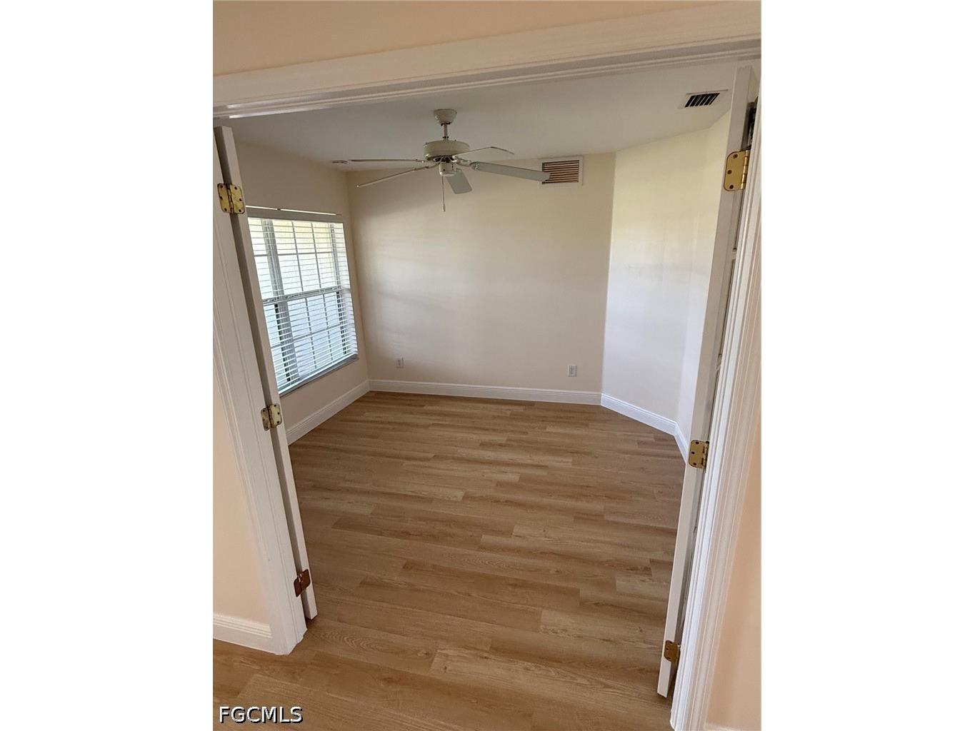1402 SW 16th Terrace Cape Coral FL 33991 2026026018 image5