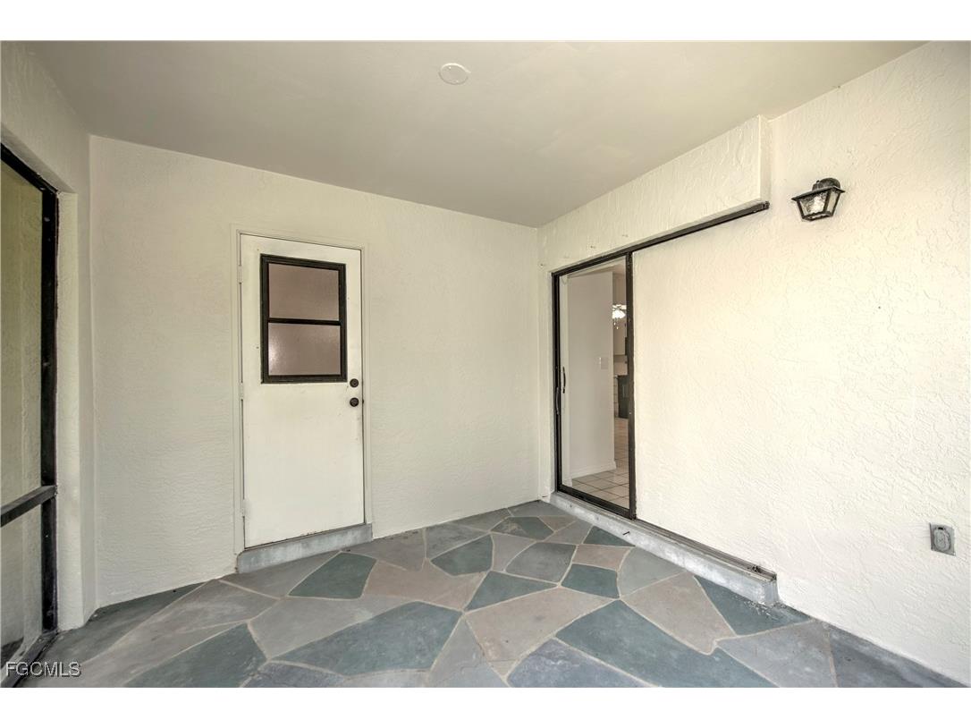 1402 SW 1st Avenue Cape Coral FL 33991 2025017058 image23