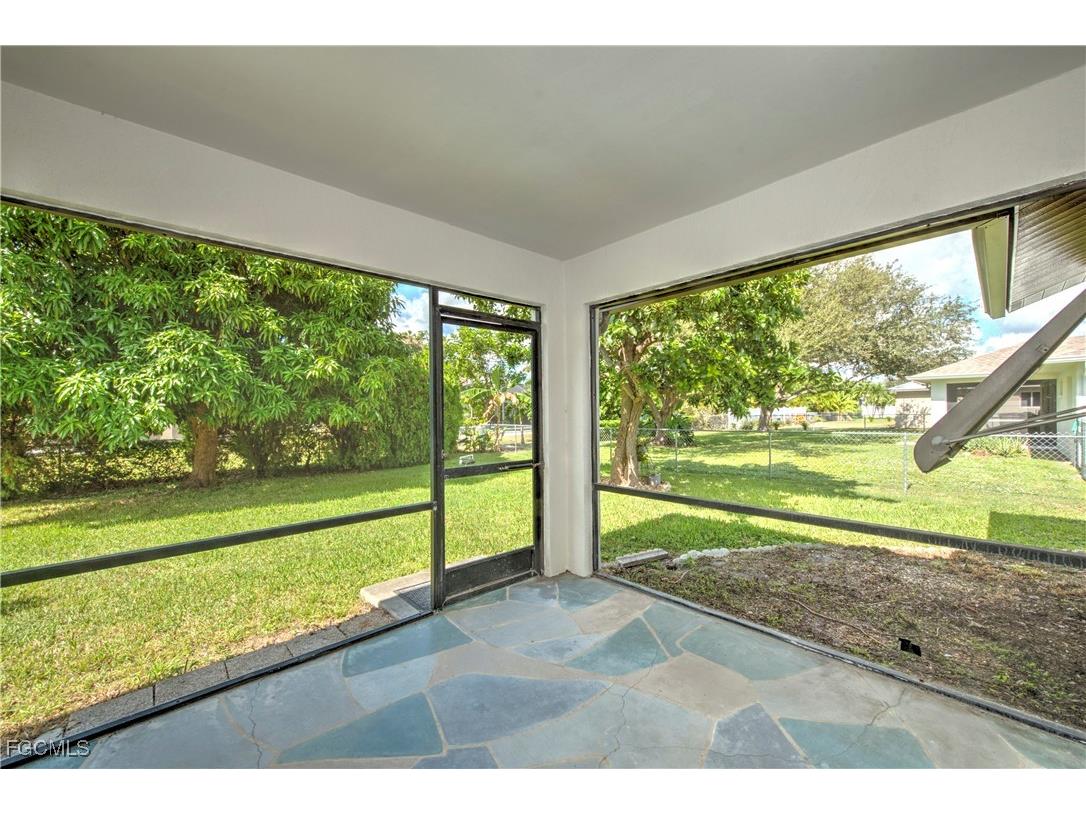 1402 SW 1st Avenue Cape Coral FL 33991 2025017058 image24