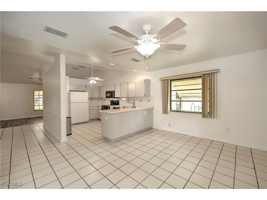 1402 SW 1st Avenue Cape Coral FL 33991 2025017058 image8