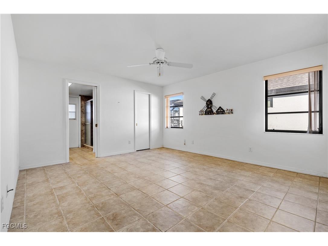 1402 SW 4th Avenue Cape Coral FL 33991 2025001118 image10