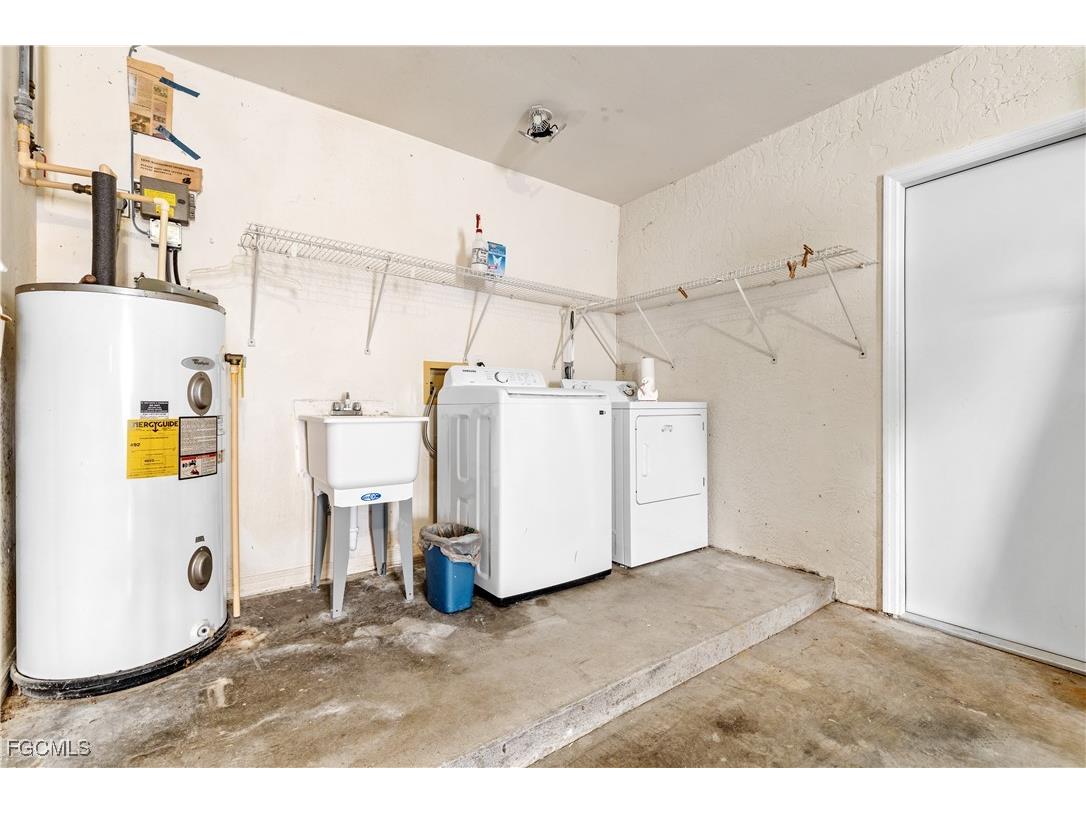 1402 SW 4th Avenue Cape Coral FL 33991 2025001118 image14