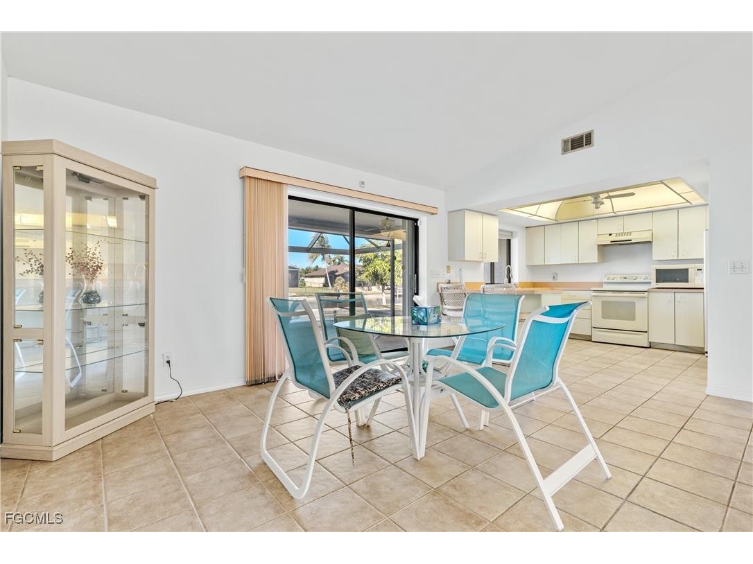 1402 SW 4th Avenue Cape Coral FL 33991 2025001118 image15