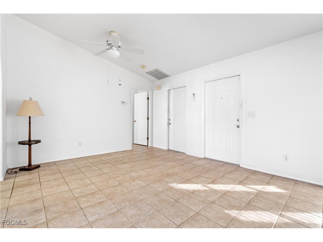 1402 SW 4th Avenue Cape Coral FL 33991 2025001118 image17