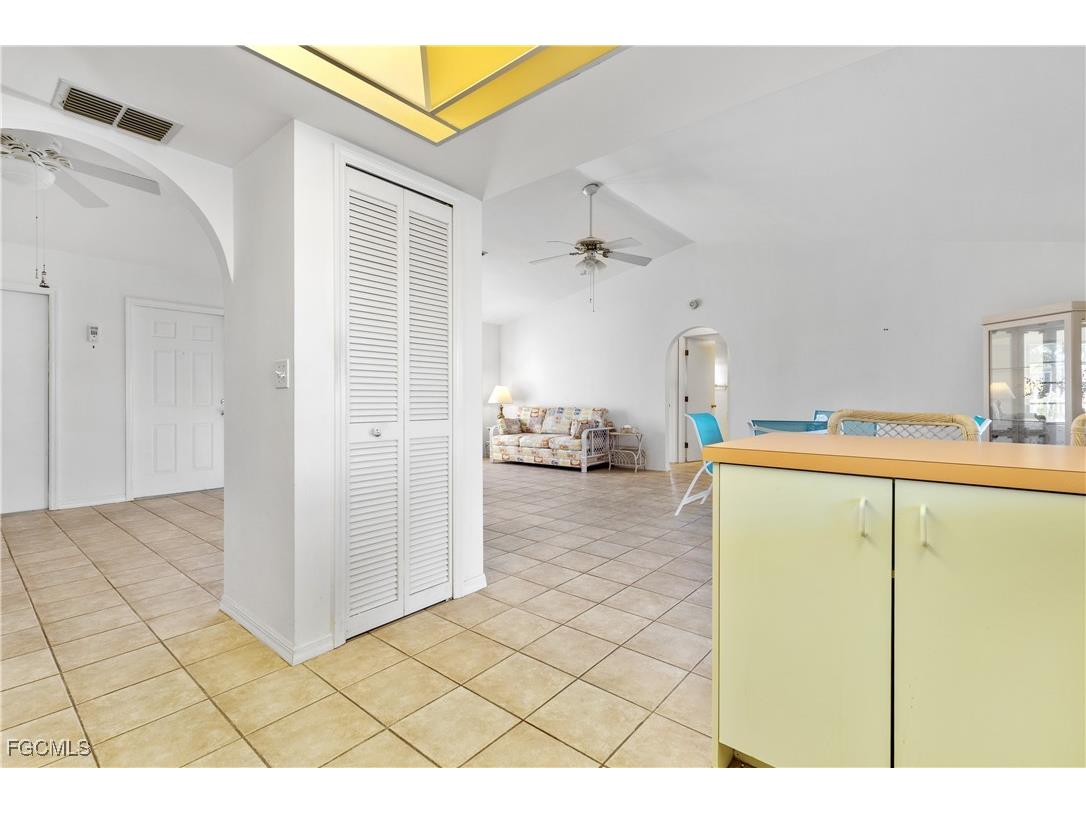 1402 SW 4th Avenue Cape Coral FL 33991 2025001118 image25