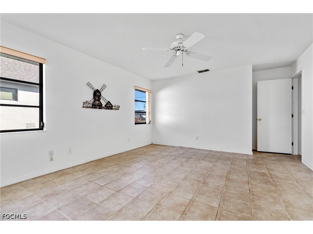 1402 SW 4th Avenue Cape Coral FL 33991 2026015619 image10