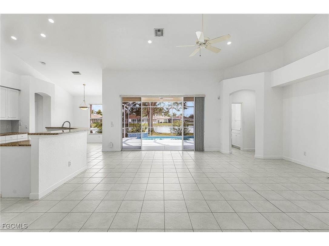 14021 Image Lake Court Fort Myers FL 33907 2025021693 image4