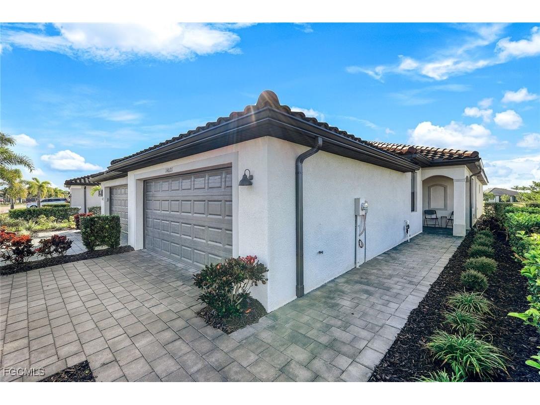 14021 Pine Lodge Lane Fort Myers FL 33913 2026000879 image1